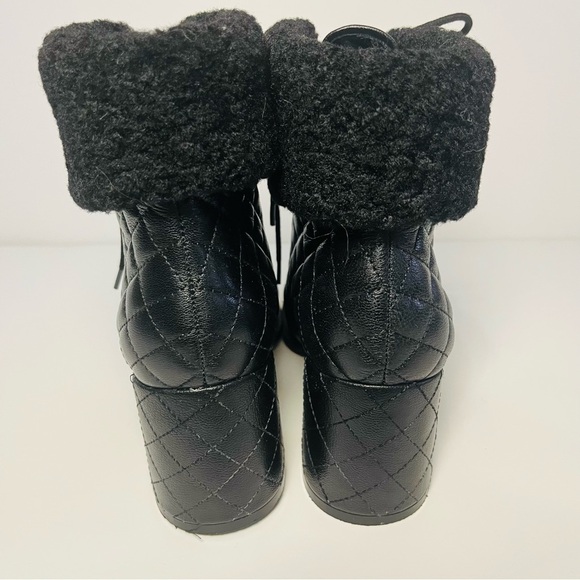 Karl Lagerfeld Cantyn Faux Fur & Quilted Black Leather Block Heel Booties Size 9 - Picture 3 of 9
